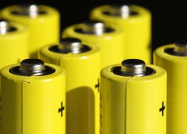 锂电池是如何充放电的？