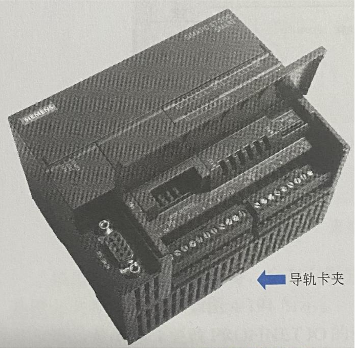 CPU 模块及导轨卡夹