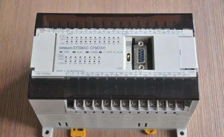欧姆龙PLC设备的拆装顺序及方法